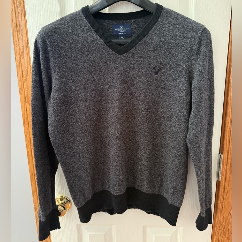 American Eagle | Size Medium | Mens Gray and Black Sweater V-Neck 100% Cotton